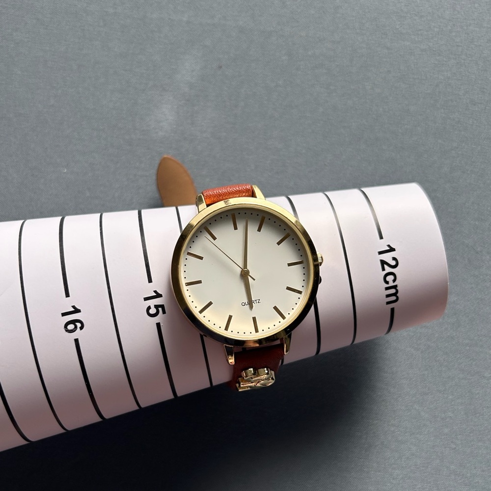 3/$10 Women’s BWC Watch With Elephant - Picture 2 of 5